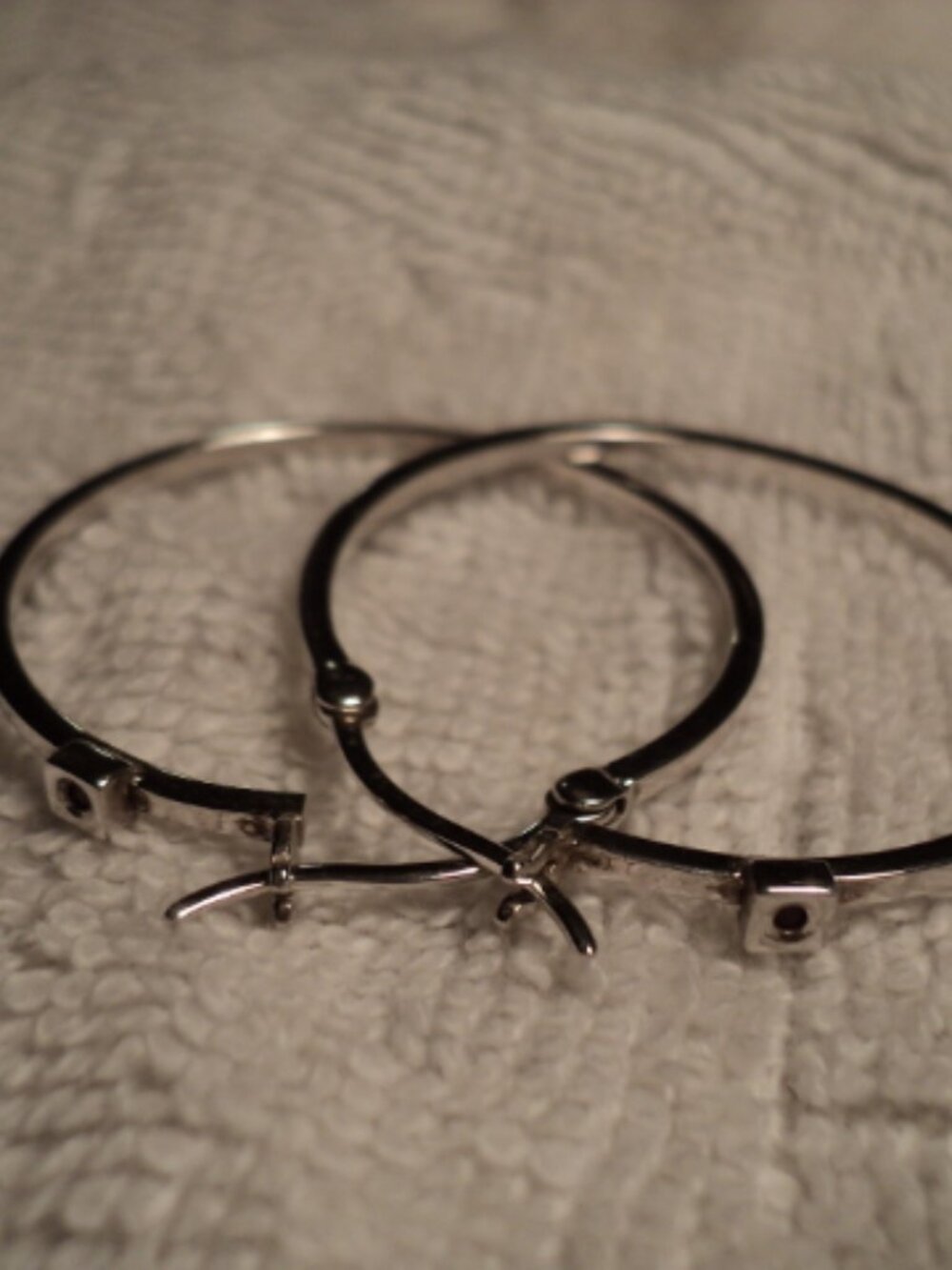 ELLE 925 Hoop Earrings